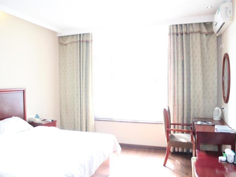 Greentree Inn Henan Kaifeng Gulou Square Express Hotel المظهر الخارجي الصورة