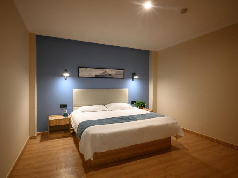 Greentree Inn Henan Kaifeng Gulou Square Express Hotel المظهر الخارجي الصورة